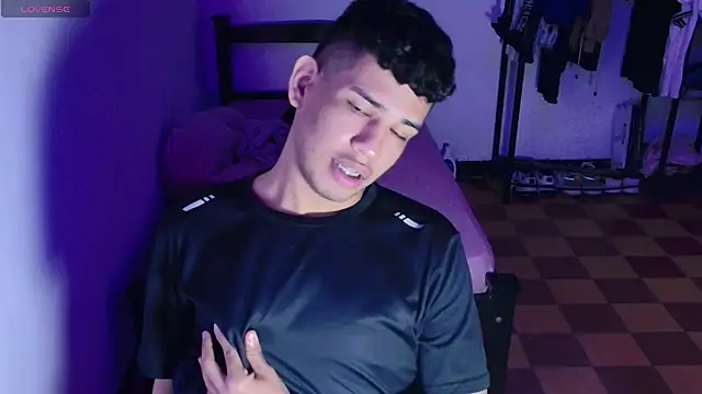 Santiago-Thompson online show from April 10, 2026, 9:55 pm