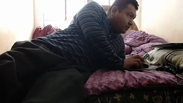 nakedlima online show from November 24, 2025, 2:17 pm