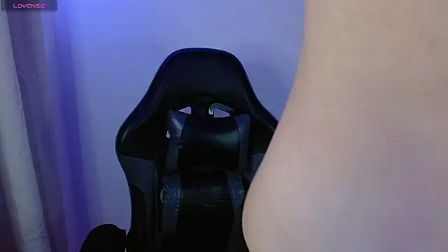 H3ll B0I online show from February 12, 2026, 6:57 am