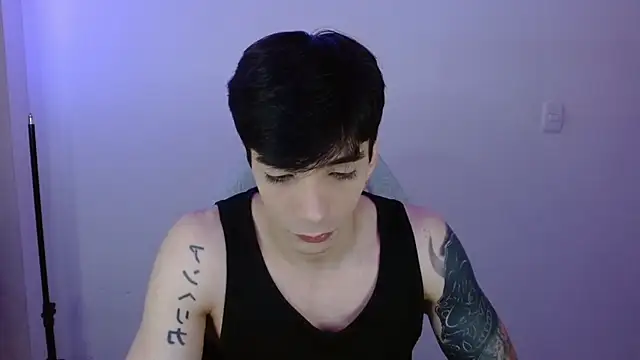 H3ll B0I online show from March 26, 2026, 10:07 pm