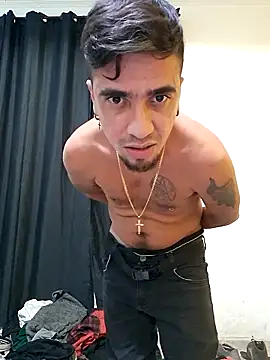 Snapshot of thallespessoa chatting on September 10, 2025, 12:20 am thallespessoa online show from September 10, 2025, 12:20 am