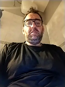 Snapshot of Hardasanut chatting on October 15, 2025, 9:56 pm Hardasanut online show from October 15, 2025, 9:56 pm