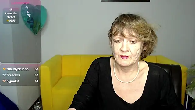 Snapshot of SexyGrandma_ chatting on February 25, 2025, 5:30 pm SexyGrandma online show from February 25, 2025, 5:30 pm