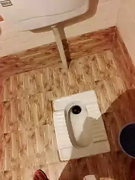 xmanrawan2 online show from November 8, 2025, 3:48 pm