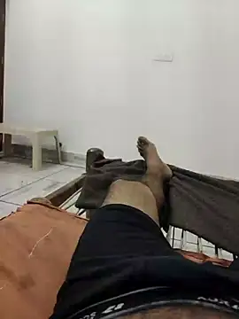 xmanrawan2 online show from October 31, 2025, 3:19 pm