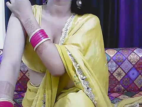 Snapshot of kajal__bhabhi_ chatting on October 18, 2025, 6:10 pm kajal bhabhi online show from October 18, 2025, 6:10 pm