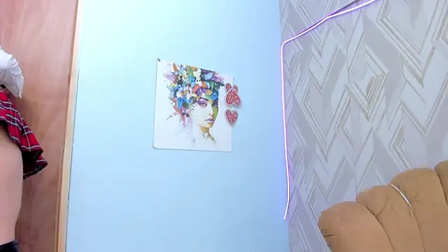 Emmagomez   online show from February 15, 2025, 4:45 pm