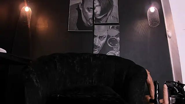 Snapshot of SadieManson_ chatting on January 17, 2026, 3:26 pm SadieManson online show from January 17, 2026, 3:26 pm