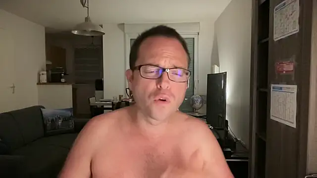 Funnyjul31 online show from October 29, 2025, 7:46 pm