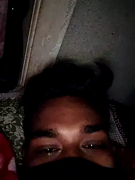 Snapshot of birds0641 chatting on February 2, 2025, 7:35 pm birds0641 online show from February 2, 2025, 7:35 pm