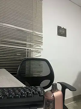 my cam online show from March 8, 2025, 12:22 am