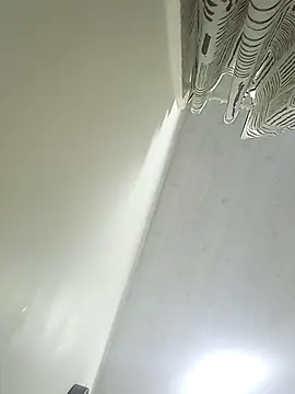 RobledoXXX94 online show from November 25, 2025, 4:46 am