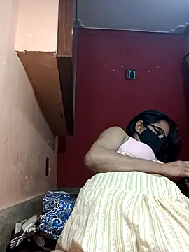 Snapshot of runi31 chatting on February 12, 2026, 5:56 pm runi31 online show from February 12, 2026, 5:56 pm