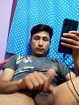 Snapshot of EduardoEspinoza12 chatting on October 5, 2025, 12:34 am EduardoEspinoza12 online show from October 5, 2025, 12:34 am