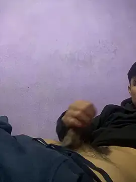 Snapshot of EduardoEspinoza12 chatting on February 9, 2025, 7:52 pm EduardoEspinoza12 online show from February 9, 2025, 7:52 pm