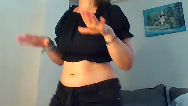 Ju-Hot online show from May 17, 2026, 1:44 pm