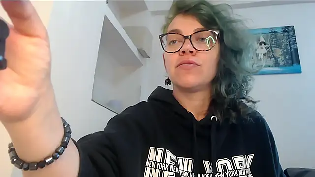 Ju-Hot online show from April 30, 2026, 3:52 pm