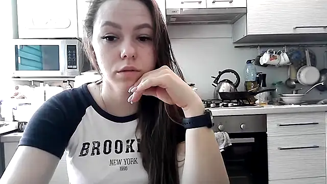 Misssweet s online show from March 17, 2025, 7:35 am