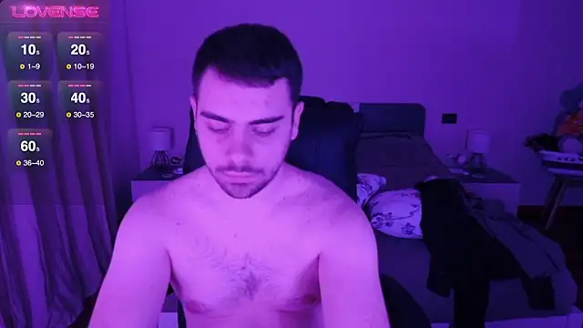 alexx0904 online show from March 14, 2025, 9:21 pm