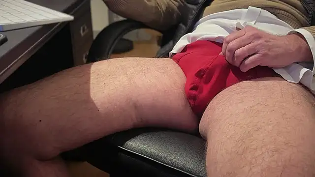 vincent1522 online show from February 12, 2026, 7:24 pm