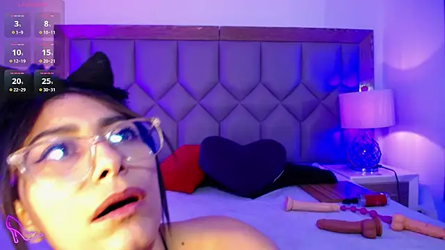 PamelaaPonce online show from November 30, 2025, 3:02 pm