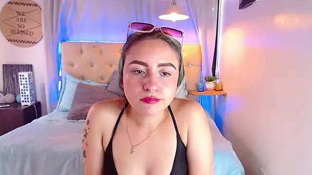 melodygirl   online show from March 5, 2025, 7:06 pm