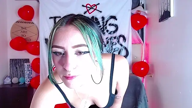 melodygirl   online show from February 14, 2025, 8:37 pm