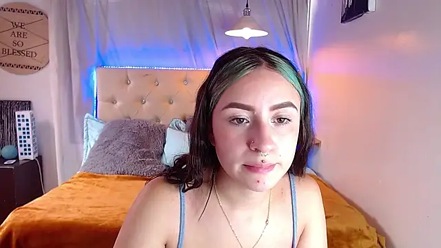 melodygirl   online show from February 4, 2025, 8:17 pm