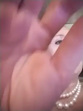 divinaerotica online show from February 3, 2025, 10:11 pm