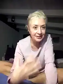 divinaerotica online show from November 22, 2025, 9:35 pm