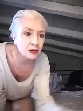 divinaerotica online show from February 22, 2025, 4:19 pm