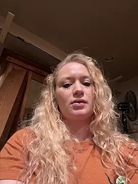 kcmo1010 online show from December 19, 2025, 9:06 pm