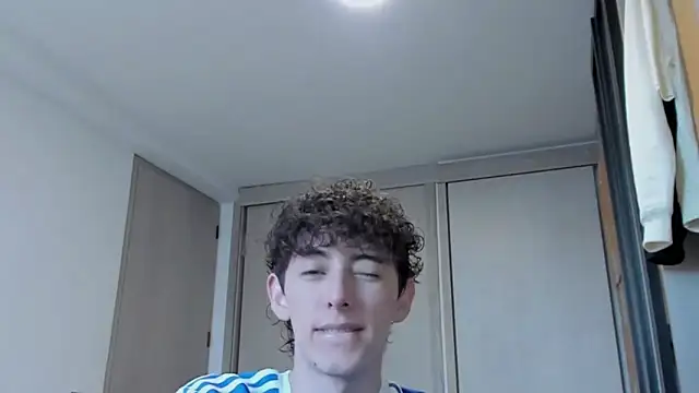 miketwink online show from September 23, 2025, 10:06 pm