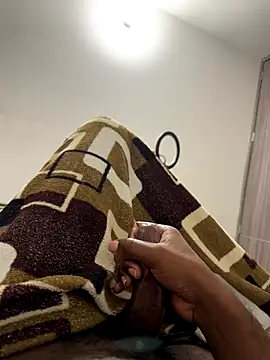 jhonnes  online show from November 5, 2025, 7:00 am