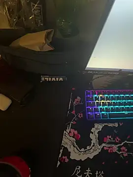 Mo 2003 online show from February 11, 2025, 9:14 pm