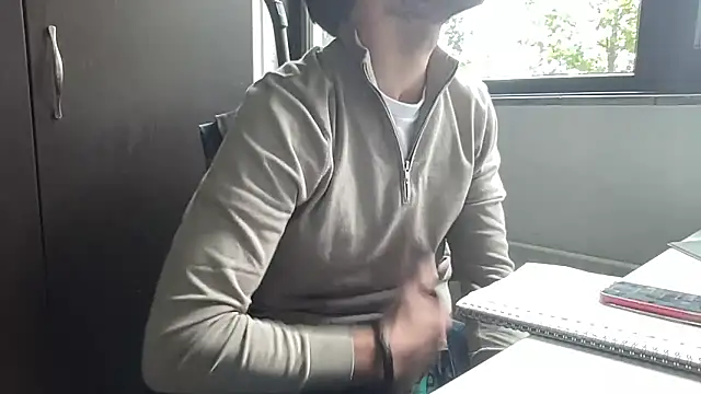 bullyboyy online show from October 3, 2025, 10:17 am