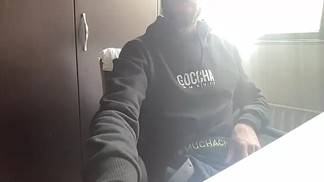 bullyboyy online show from October 7, 2025, 11:00 am