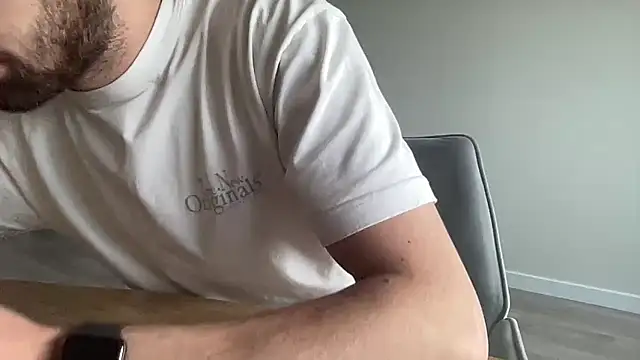 bullyboyy online show from October 19, 2025, 11:35 am