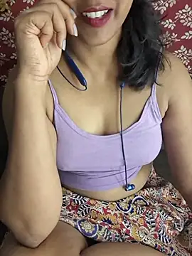 Cute Jiyaa online show from June 23, 2026, 6:39 pm