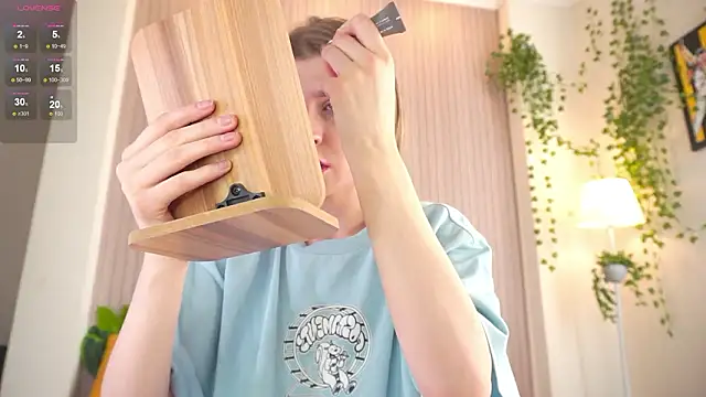 Snapshot of heartseduction chatting on March 4, 2026, 8:33 am heartseduction online show from March 4, 2026, 8:33 am