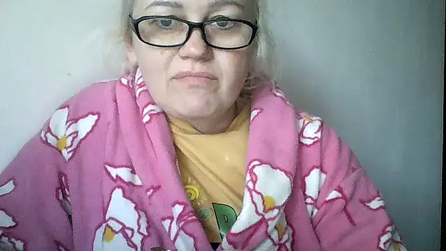 Mayya4321 online show from October 26, 2025, 7:20 am