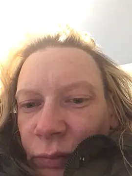 blondey206 online show from February 8, 2025, 2:26 am