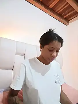 Zaira Rose  online show from June 3, 2026, 11:53 pm