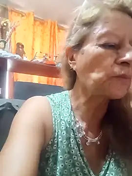 MaryLunna online show from February 19, 2025, 8:31 pm