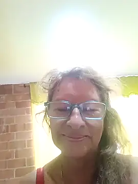 MaryLunna online show from March 15, 2025, 11:19 am