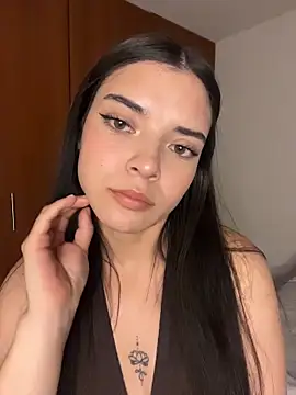 Snapshot of eileensophi chatting on May 11, 2026, 2:57 am eileensophi online show from May 11, 2026, 2:57 am
