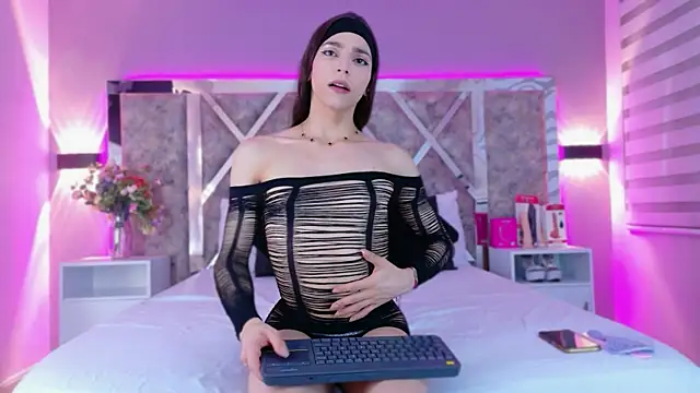 CandyLuxury   online show from May 14, 2026, 12:13 pm
