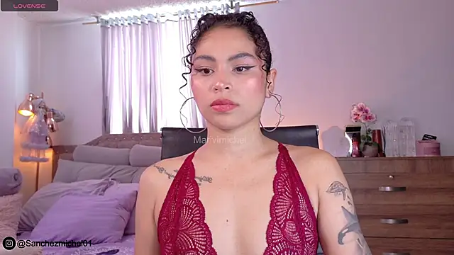 Marivimichel1 online show from October 14, 2025, 7:03 pm