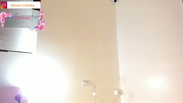 CALANTHELOVE1 online show from April 15, 2026, 8:20 pm