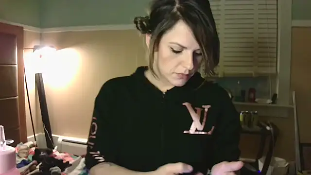 Snapshot of RhyleeRaine chatting on February 3, 2025, 2:58 am RhyleeRaine online show from February 3, 2025, 2:58 am